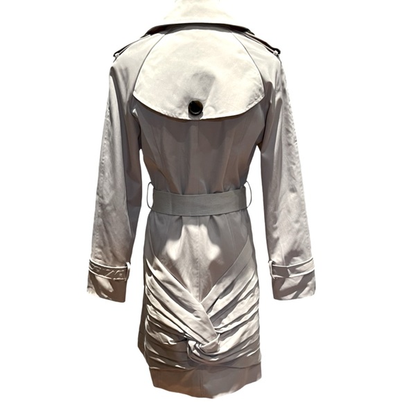 BURBERRY London Trench Coat/Jacket
Size M - Picture 3 of 15